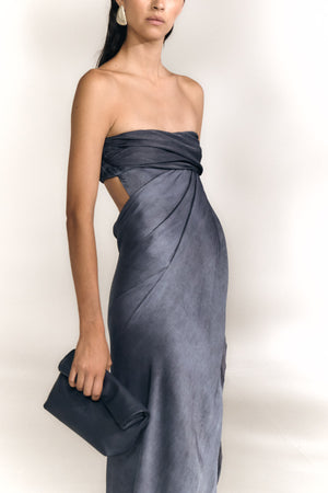 Elira, vestido palabra de honor azul maltinto