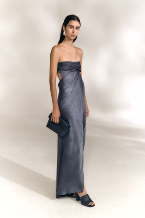 Elira, vestido palabra de honor azul maltinto