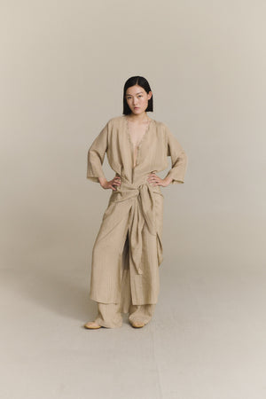 Eloise, vestido jacquard a rayas beige