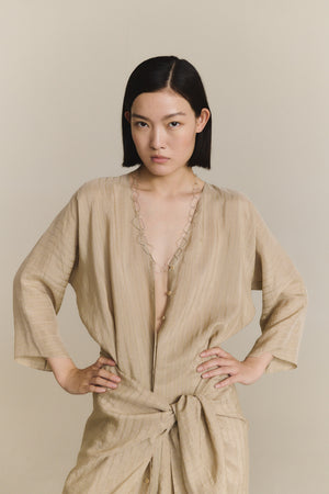 Eloise, vestido jacquard a rayas beige