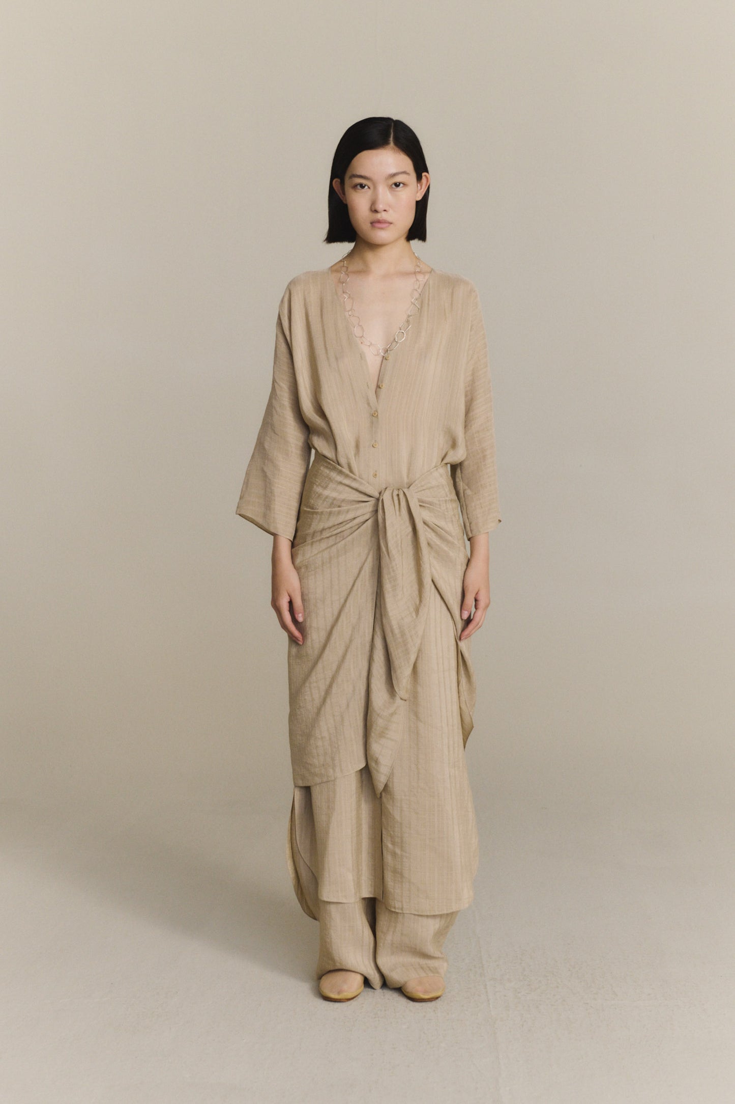 Eloise, vestido jacquard a rayas beige