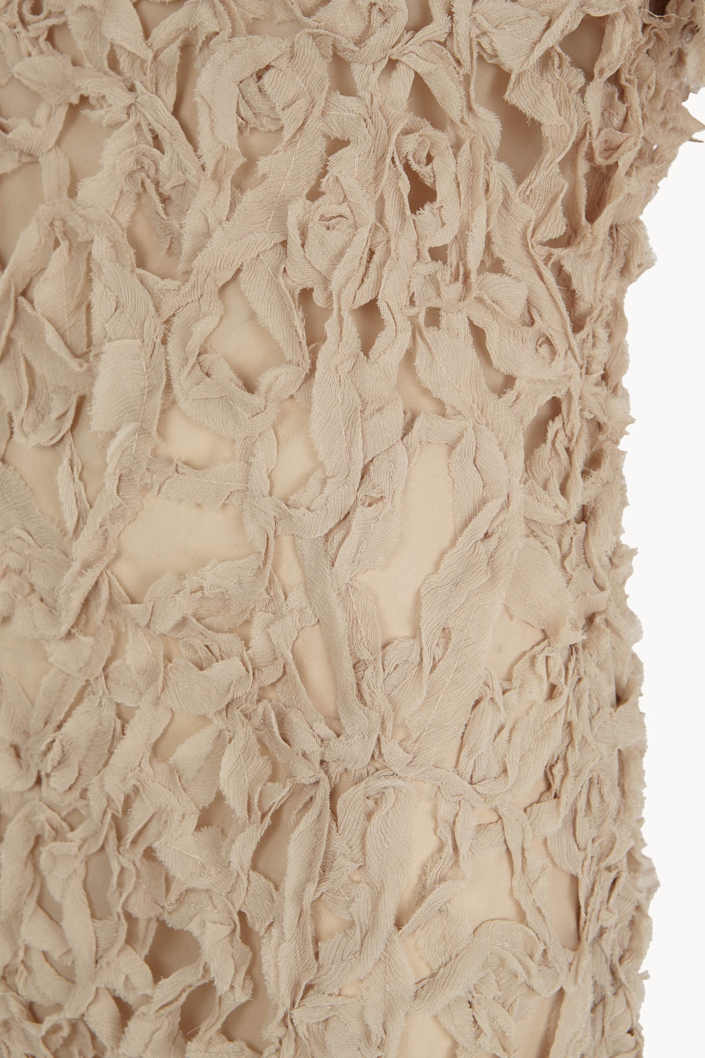 Embull, vestido de bambula de seda beige oscuro