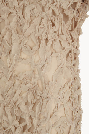 Embull, vestido de bambula de seda beige oscuro