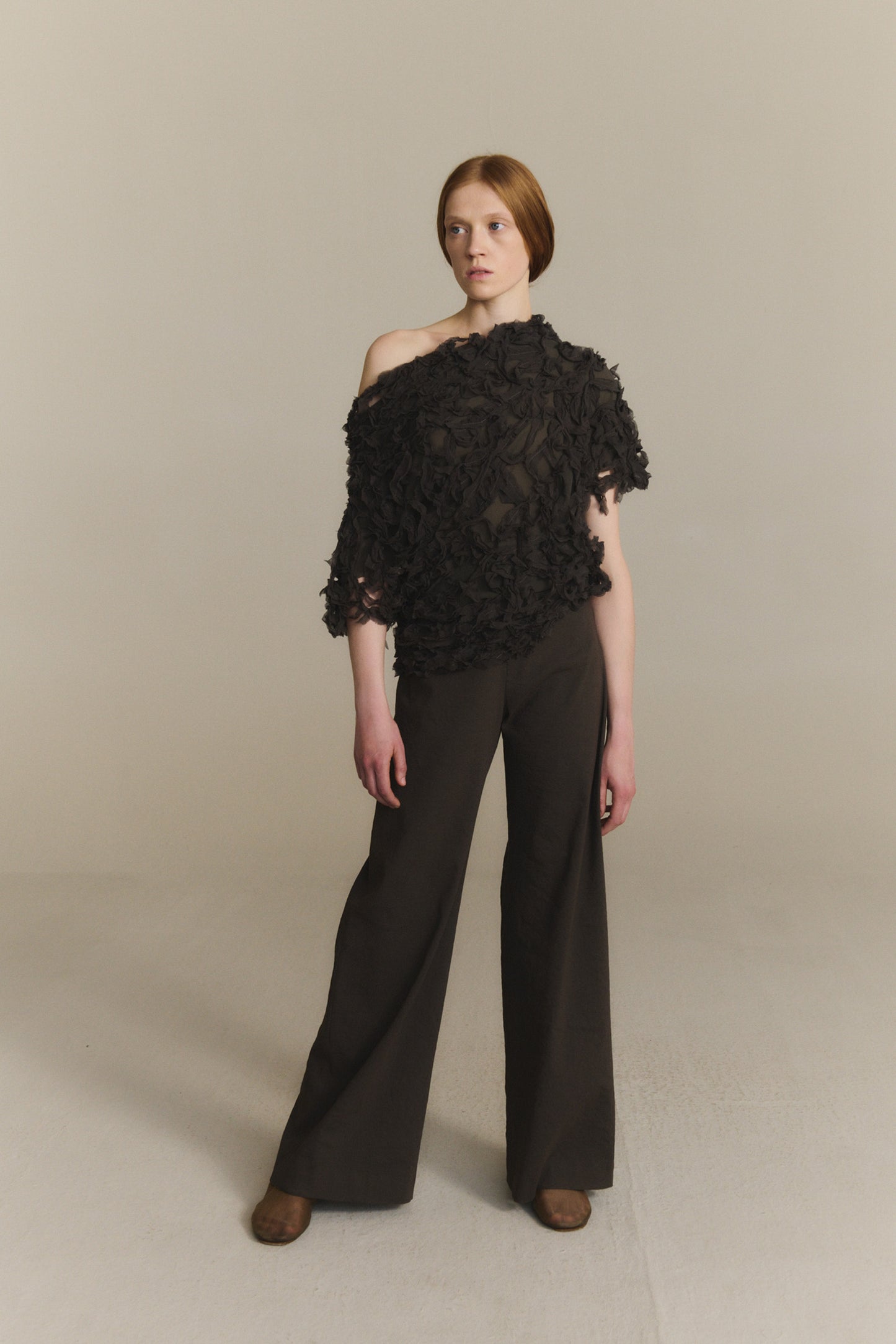 Arne, grey mocha flared trousers