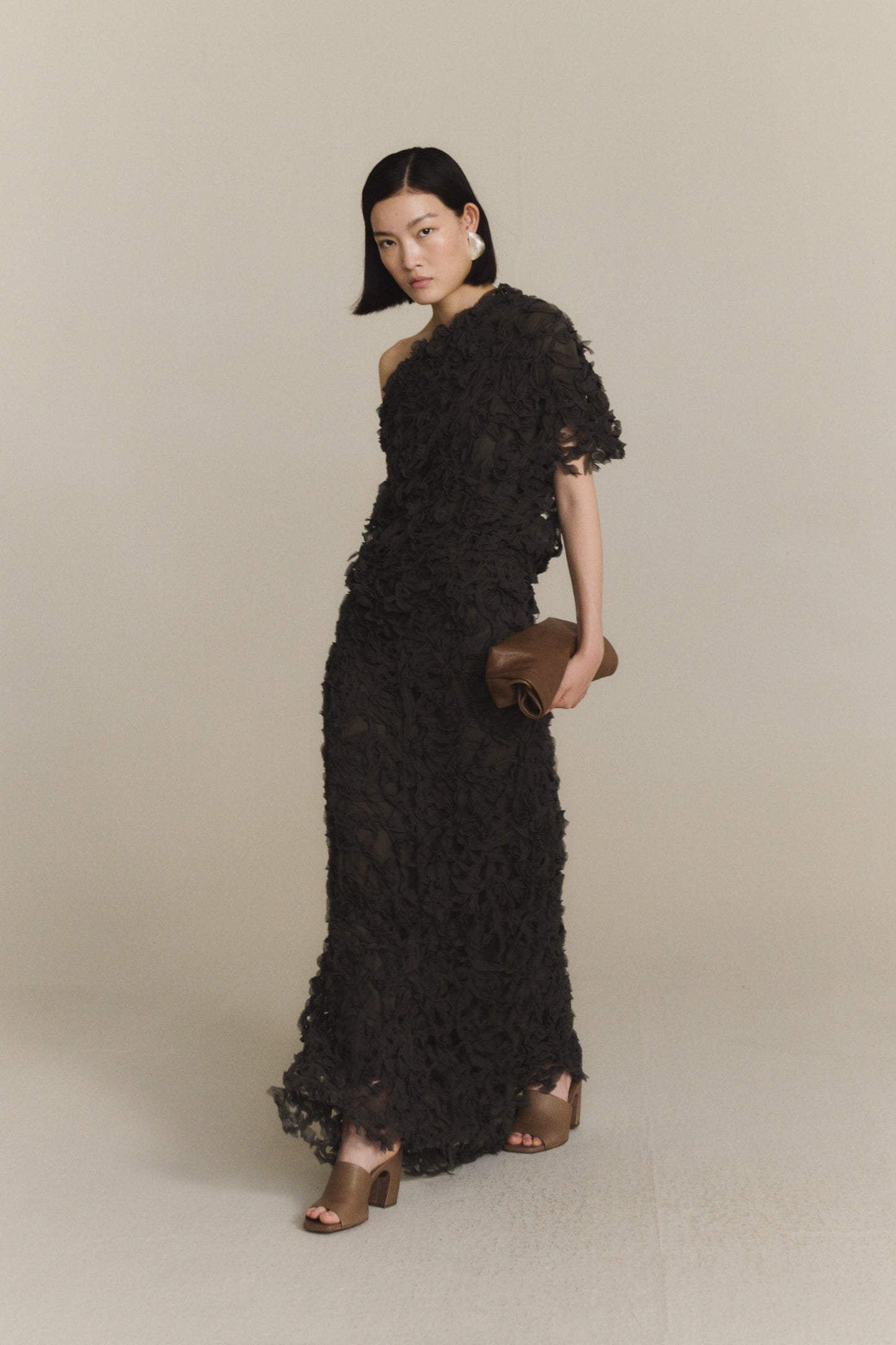 Embull, falda de bambula de seda gris oscuro