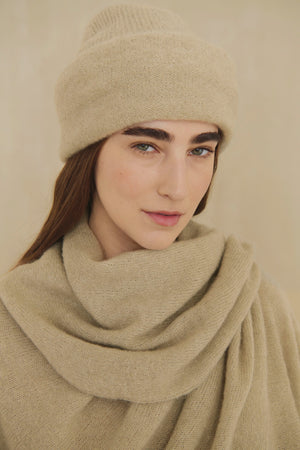 Erika, pearl knit beanie