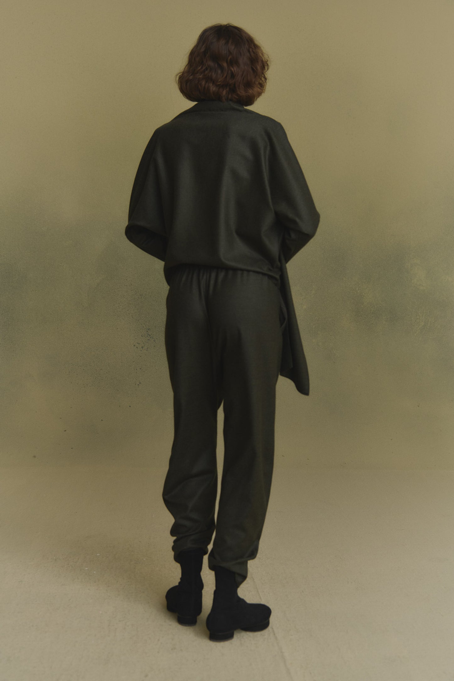 Jackie, dark green virgin wool pants