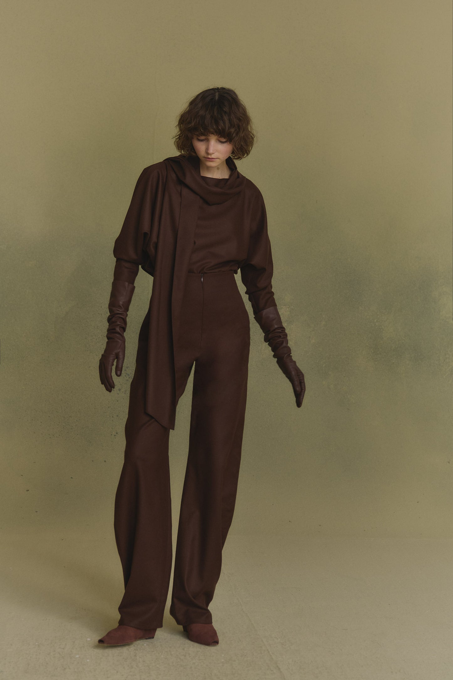 Fabula, chocolate virgin wool top