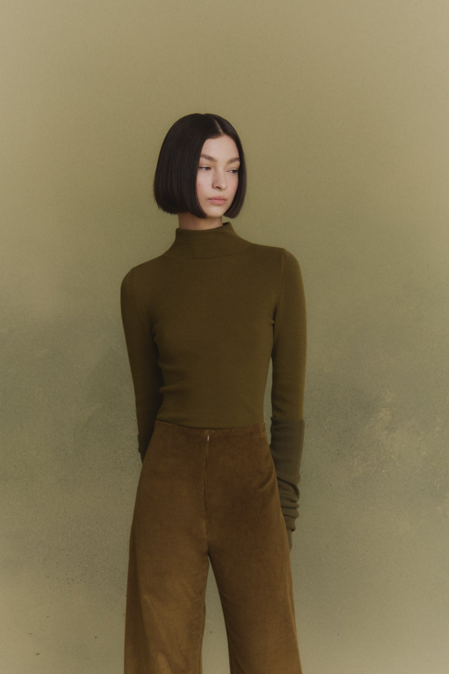 Fio, black cashmere knit top