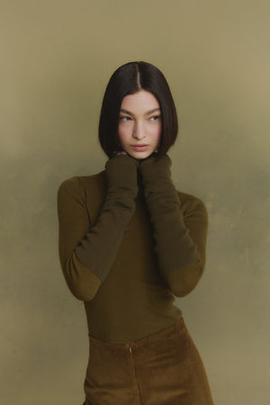 Fio, khaki cashmere knit top
