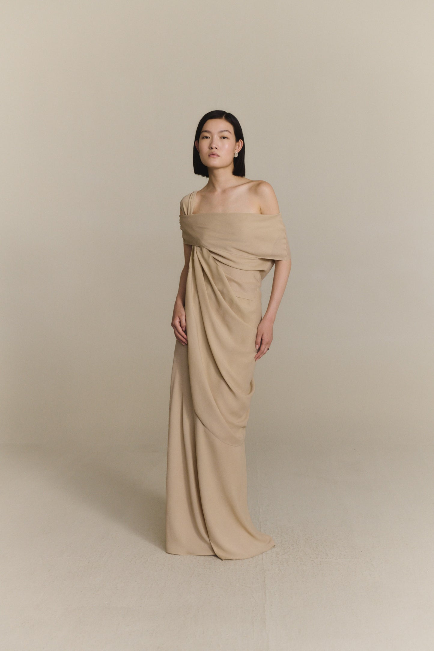 Ilia, beige silk top