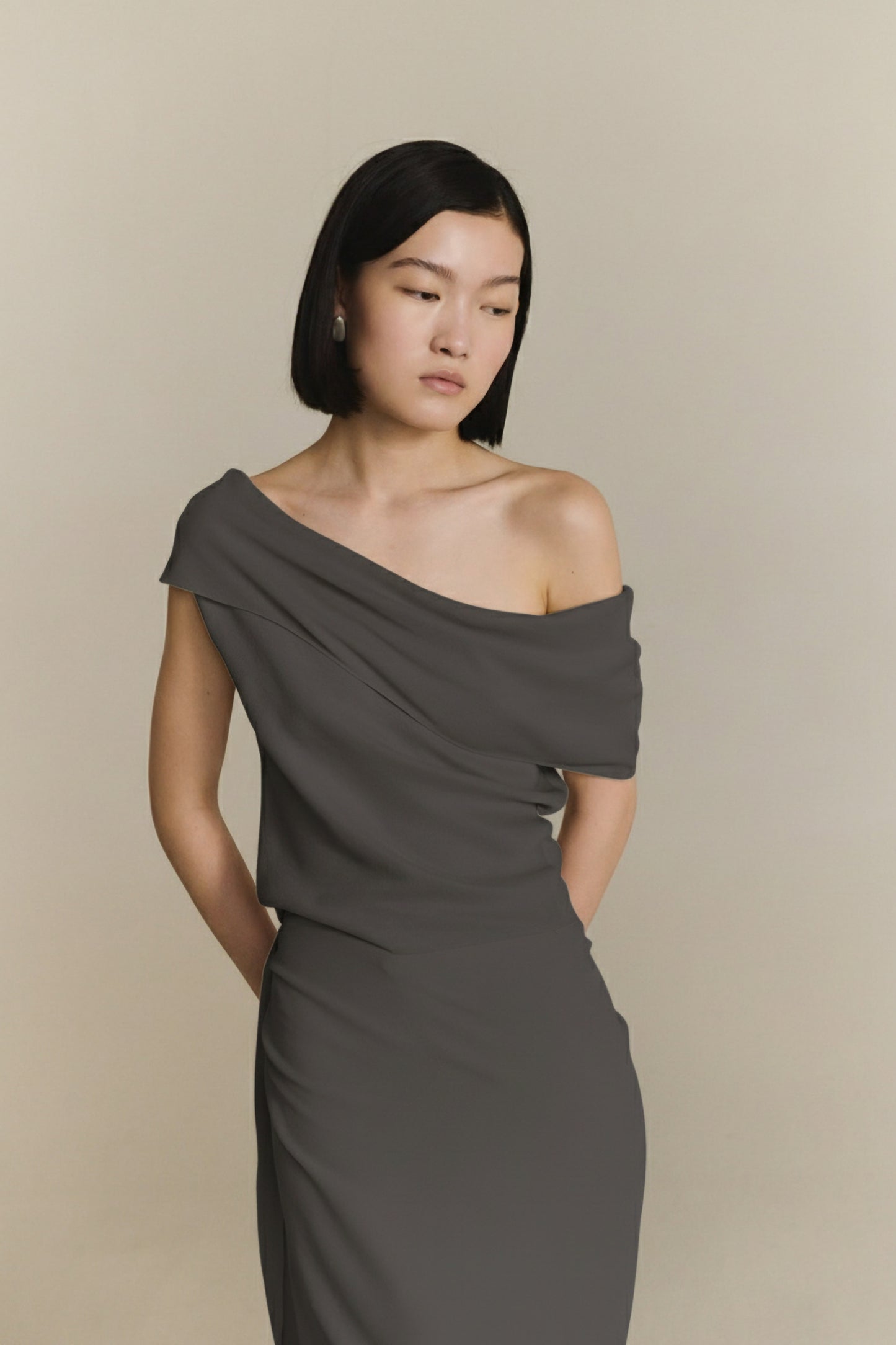 Ilia, dark grey silk top