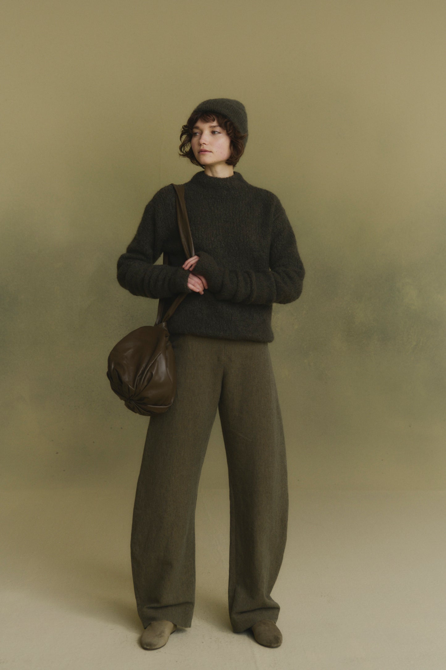 Sack M, bolso mediano de cuero kaki