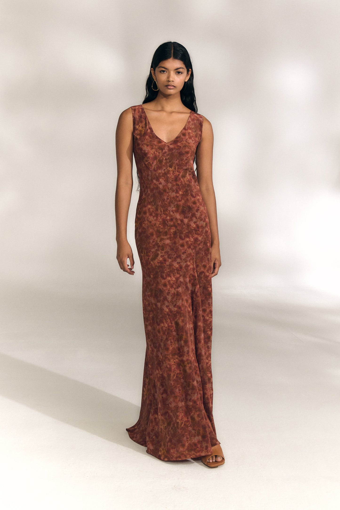 Irina, espurna print long silk dress