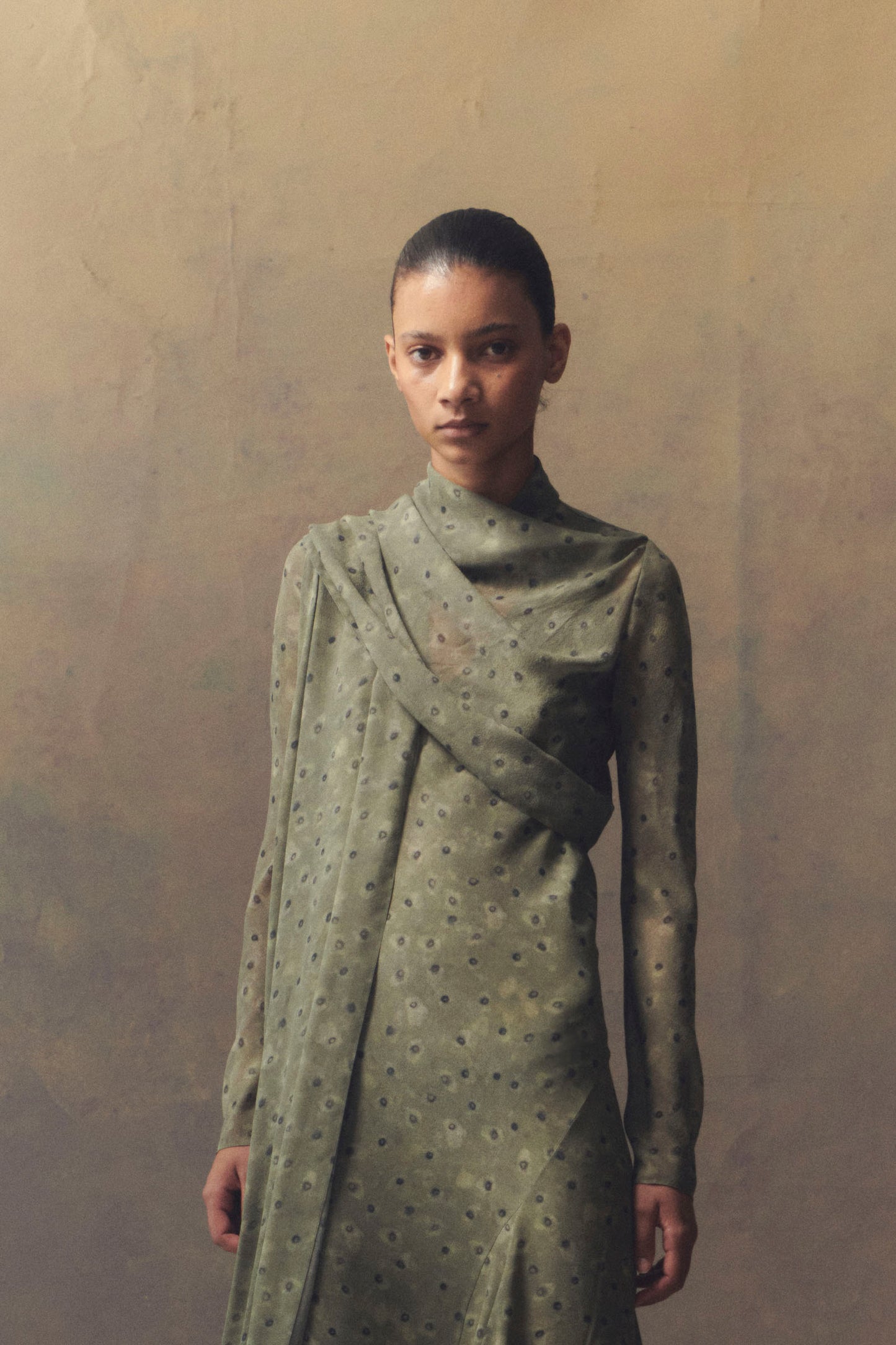 Irina, wrap-around jacket in printed silk
