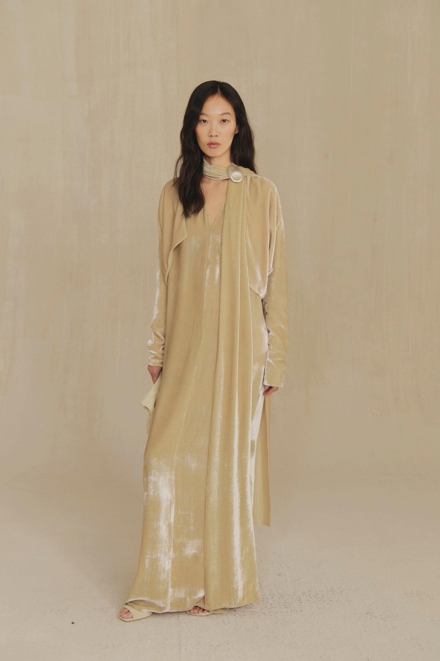 Iris, pearl velvet jacket
