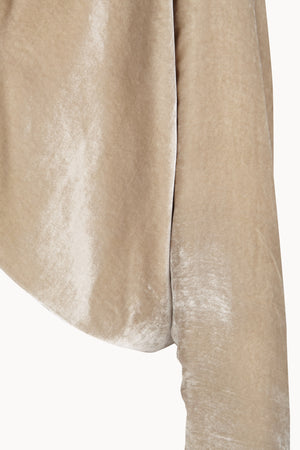 Iris, pearl velvet jacket