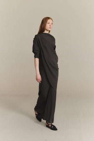 Isolde, falda asimetrica de seda gris oscuro