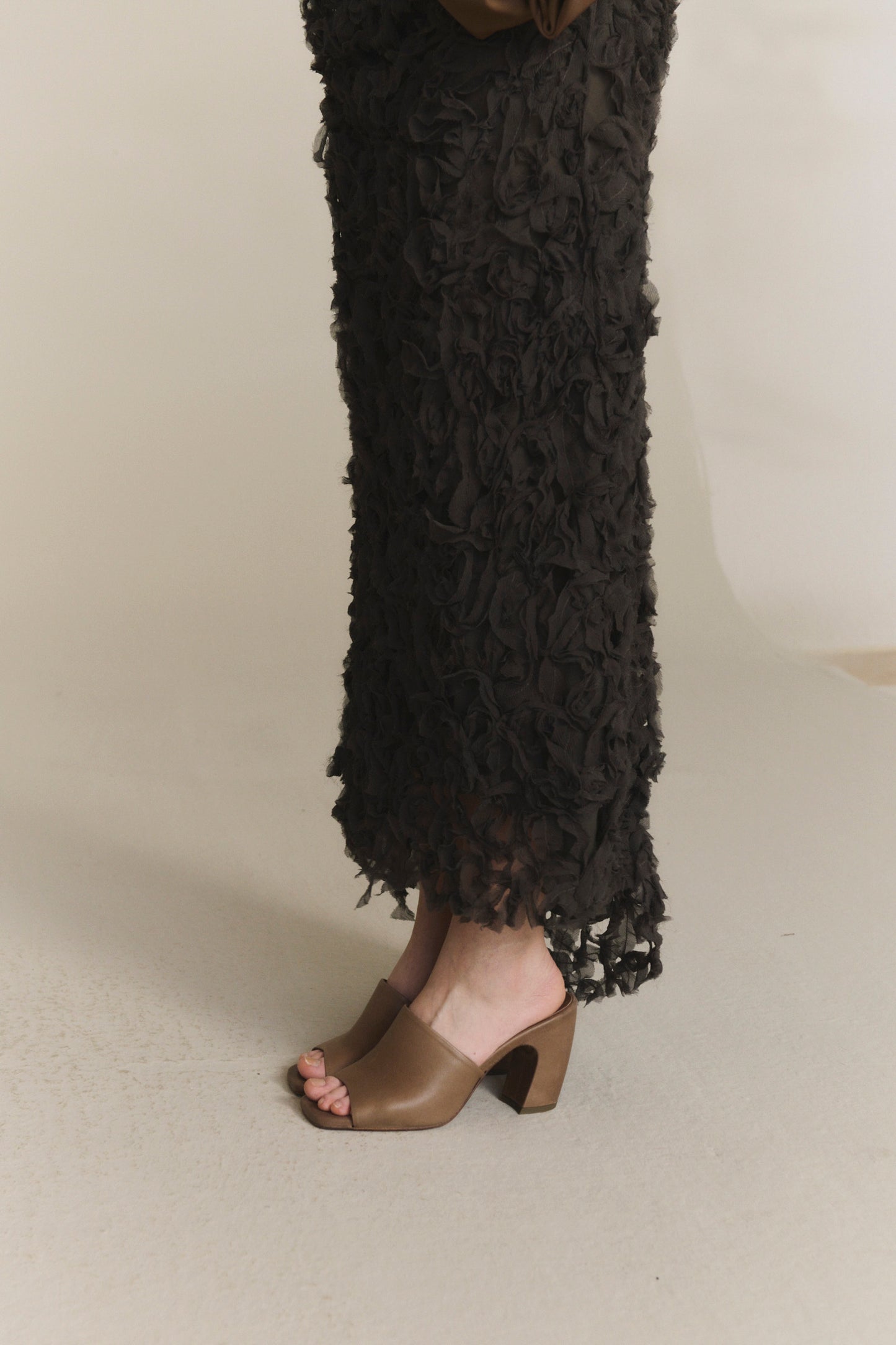 Janis, mocha beige leather mules