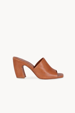 Janis, mules de piel marron cuero