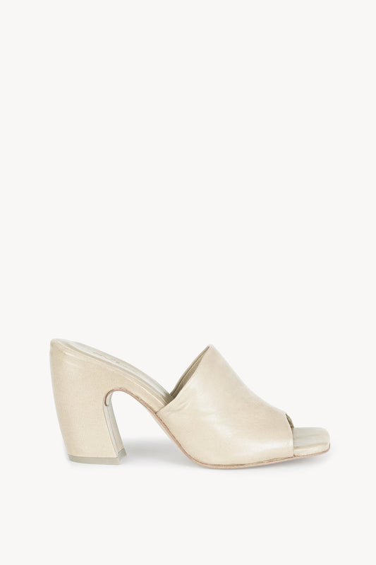Janis, sand leather mules