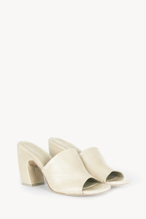 Janis, sand leather mules