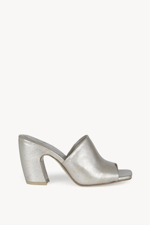 Janis, mules en blanco plateado