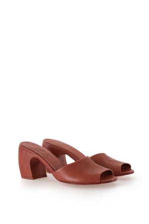 Juno, brandy leather mules