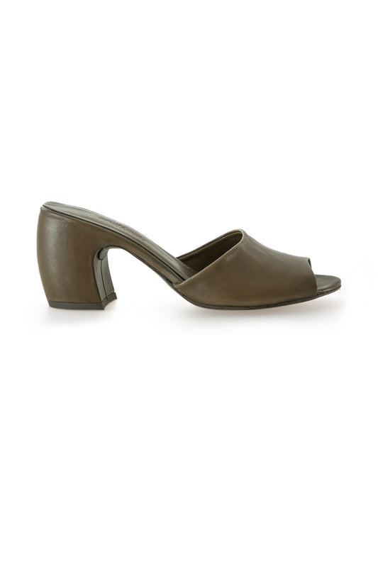 Juno, green leather mules