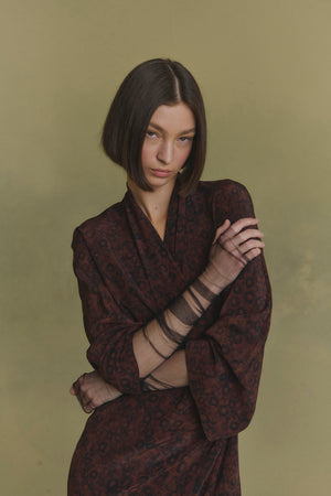 Mito, olive silk tulle mittens 