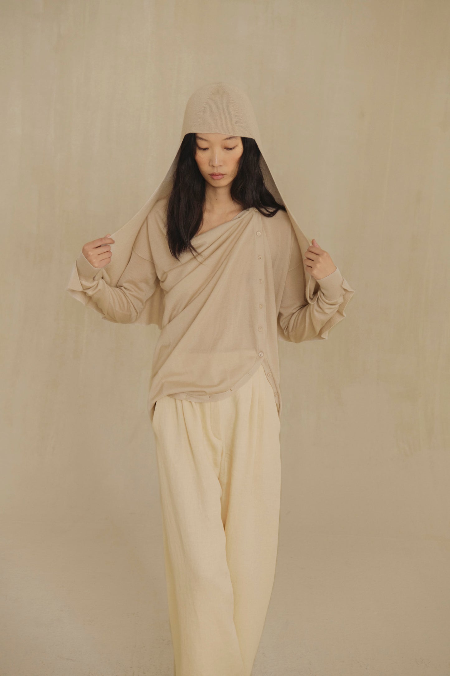 Kyo, sand linen and wool trousers