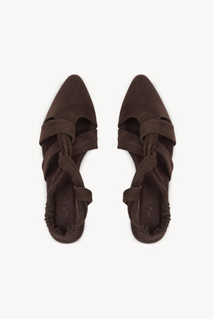 Knot, dark brown pointed shoe