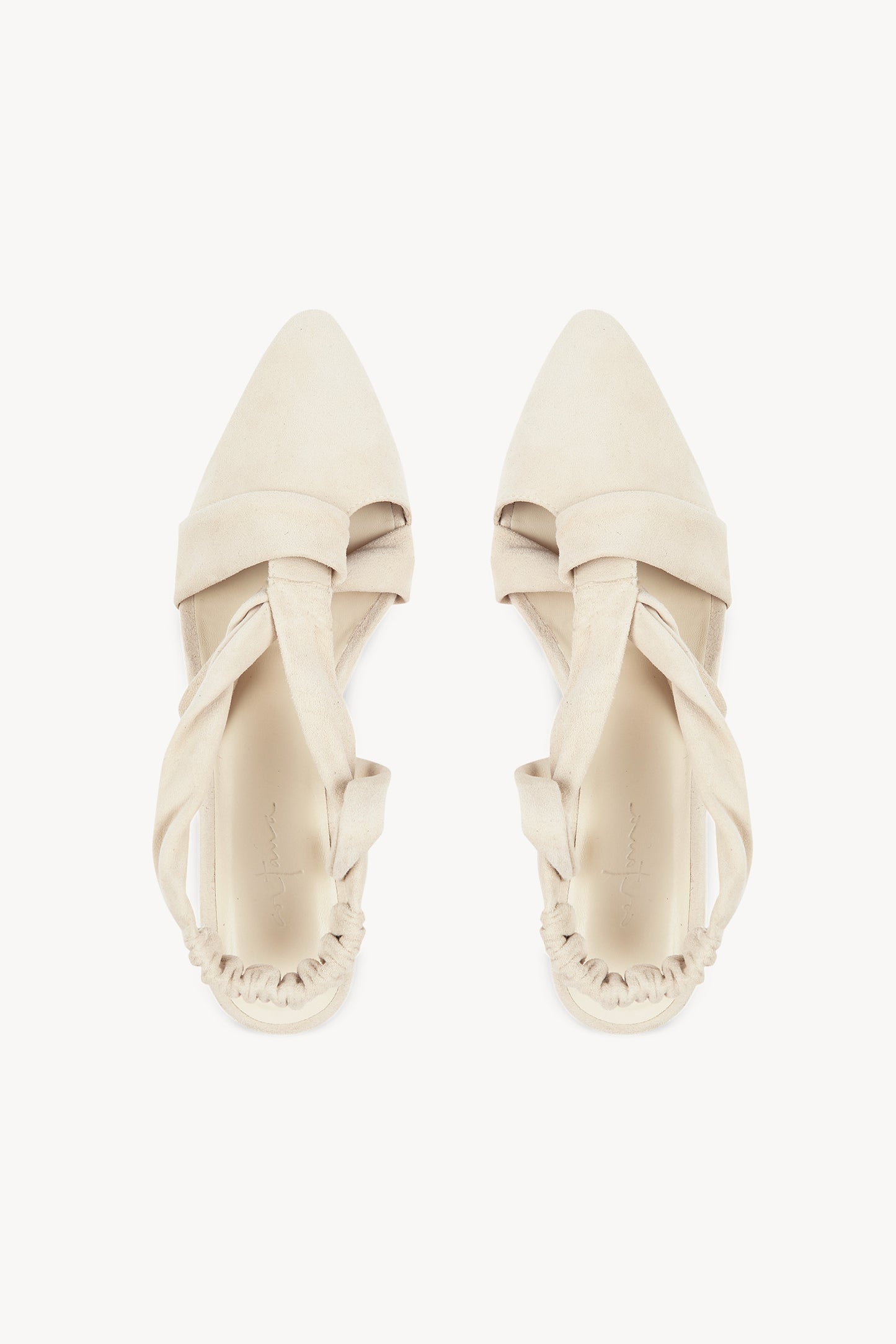 Knot, ivory pointed shoe