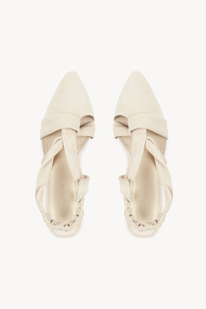 Knot, ivory pointed shoe