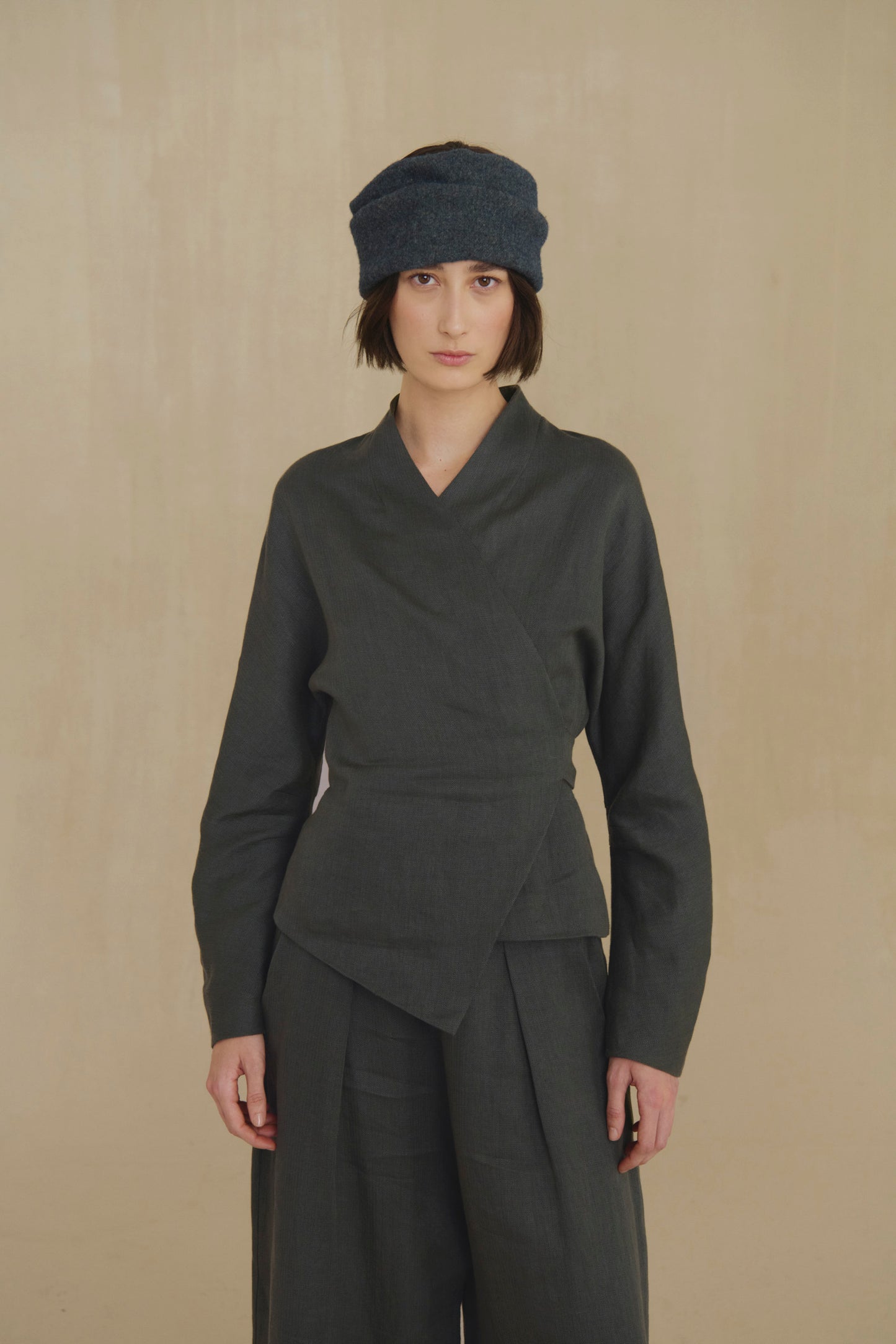 Kyo, sand linen and wool jacket