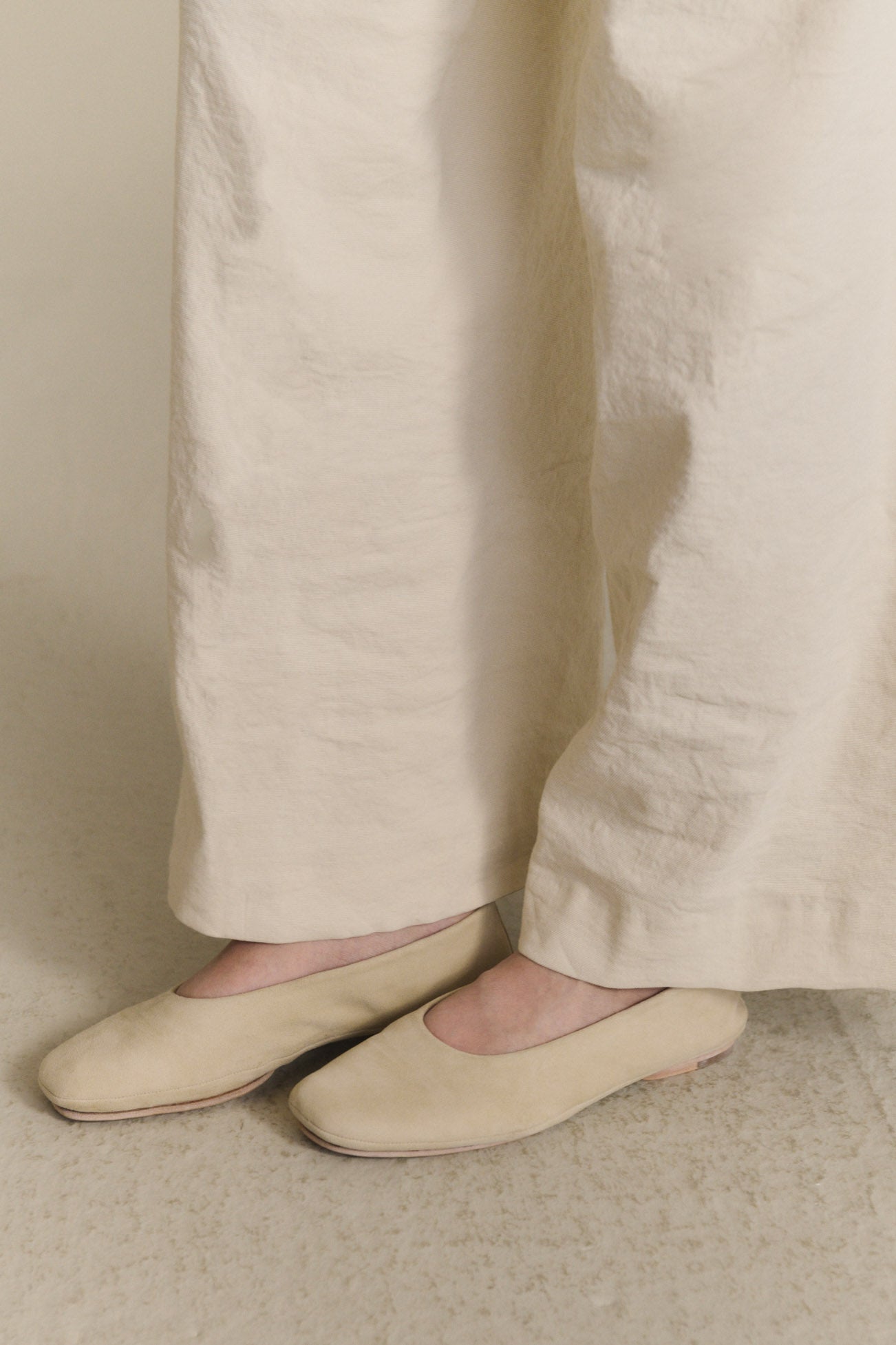 Lara, bailarina de ante marfil