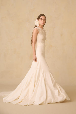 Leah top and Sparta skirt