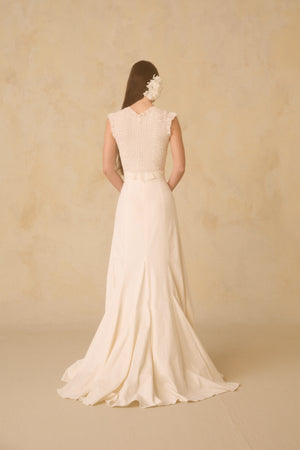 Leah top and Sparta skirt