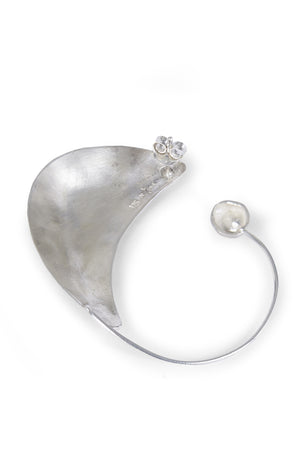 Leuksna, earcuff earring in silver