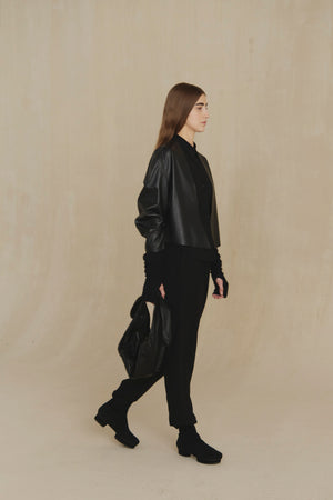 Amara, pantalon negro de lana virgen y viscosa