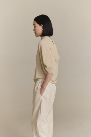 Liv, blusa de seda stretch anis