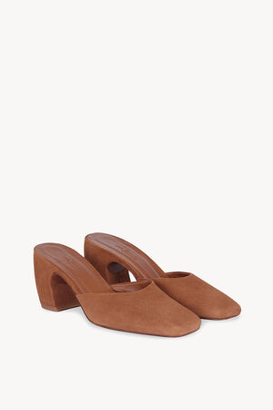 Luna, mule en ante marrón