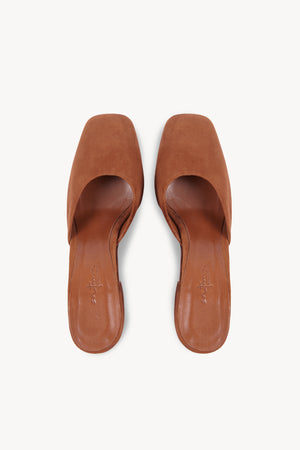 Luna, mule en ante marrón