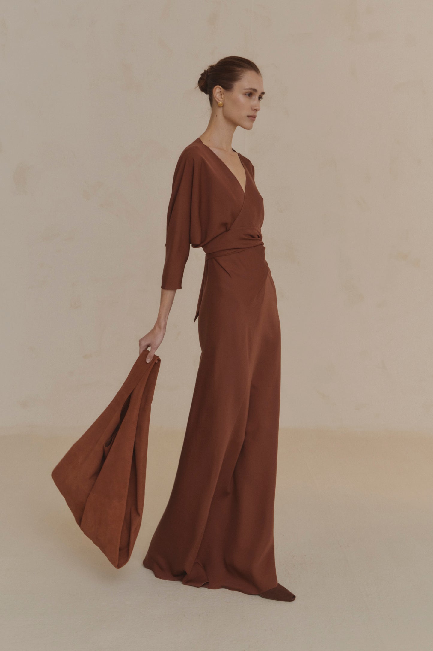 U XL, terracota suede bag