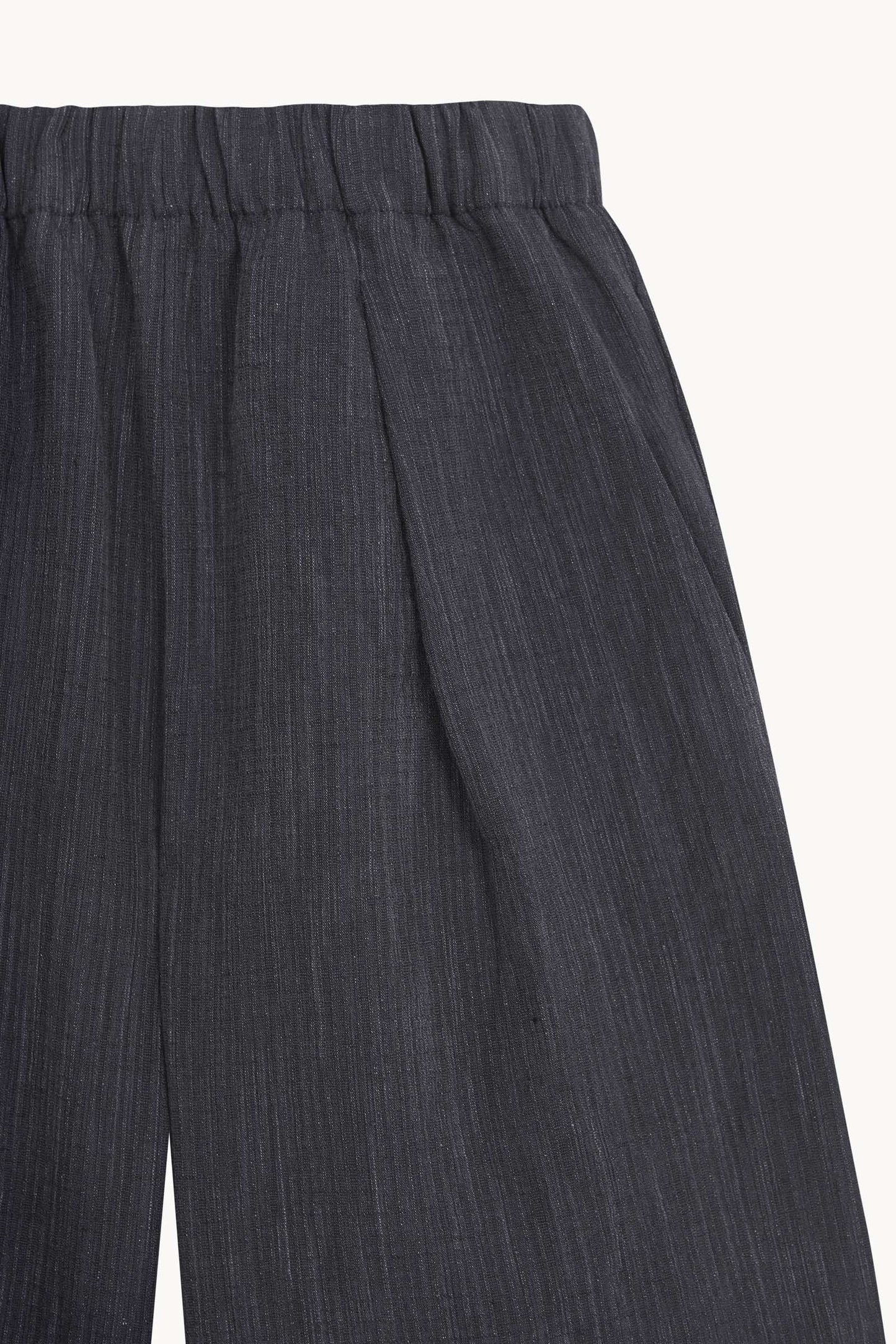 Marina, pantalon corto denim oscuro