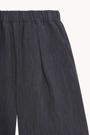 Marina, pantalon corto denim oscuro