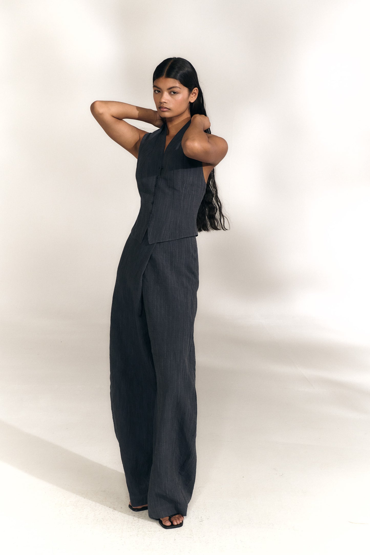 Marina, chaleco halter denim oscuro