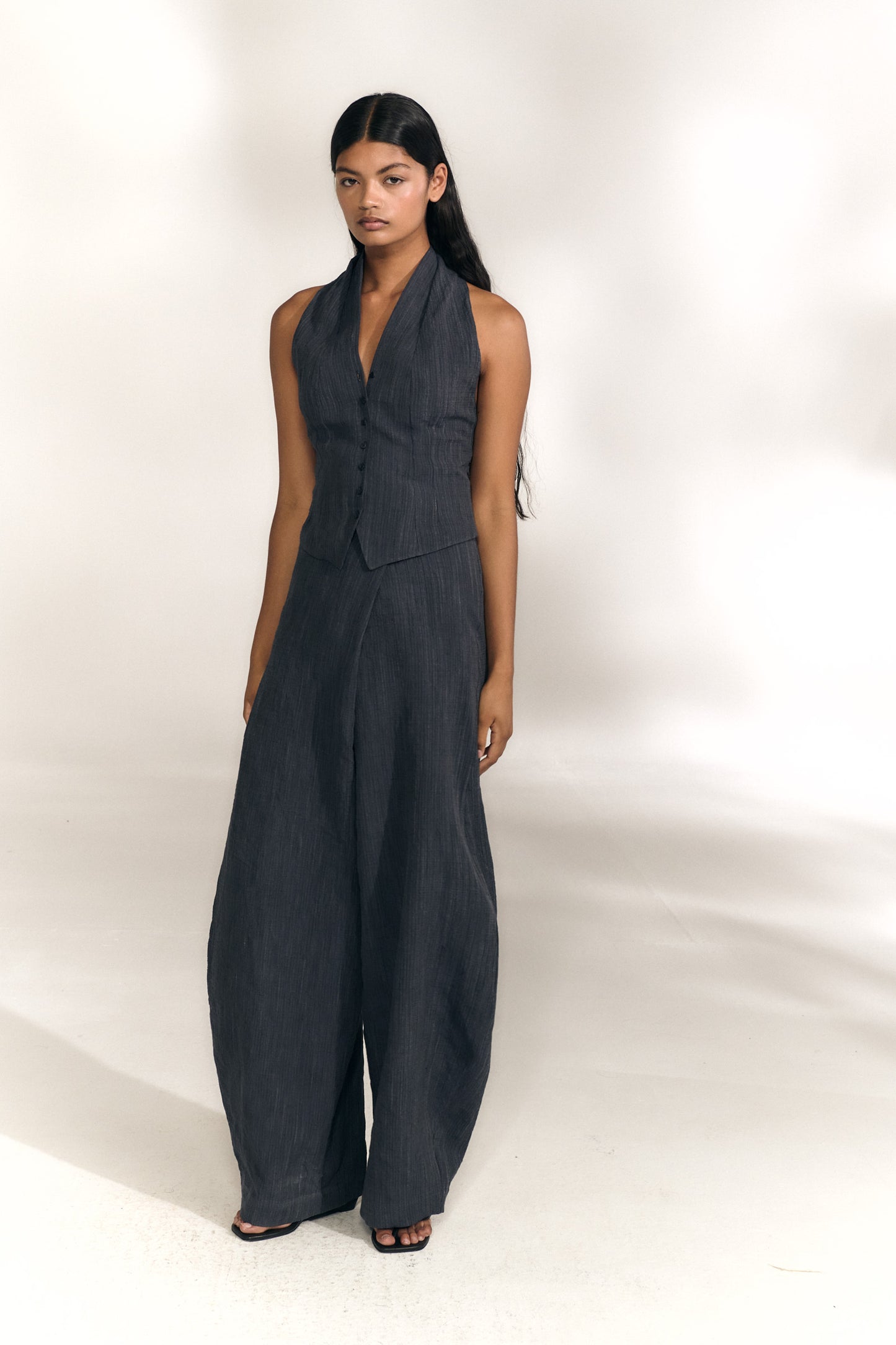 Marina, pantalon envolvente denim oscuro