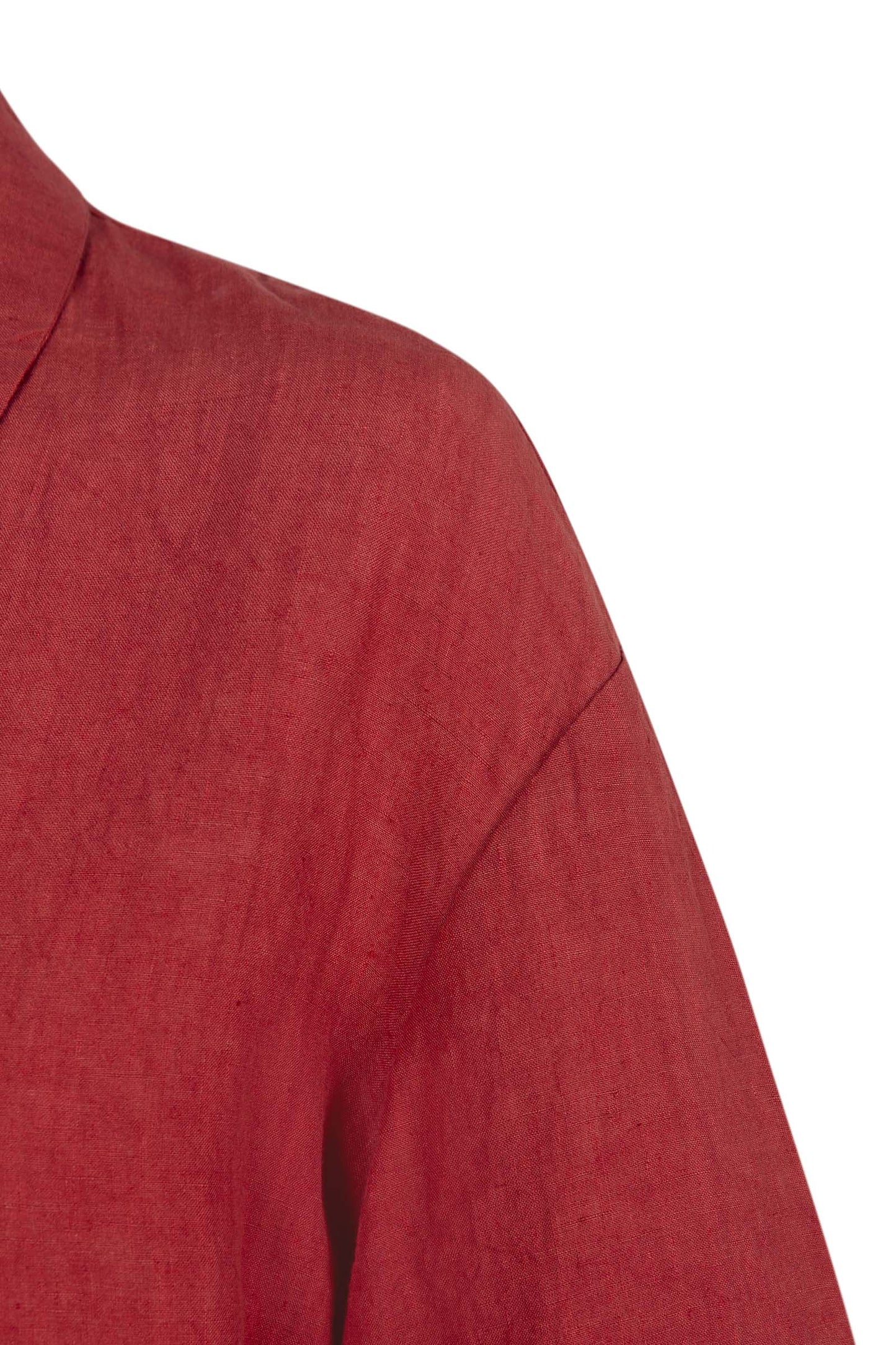 Marlo, red linen shirt