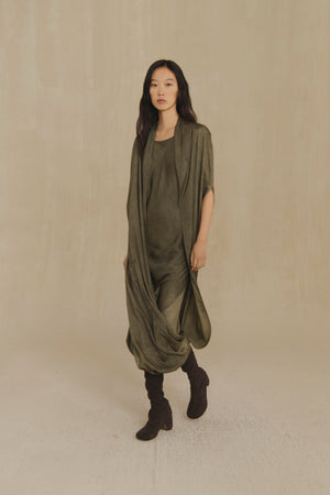 Mars, vestido midi verde maltinto